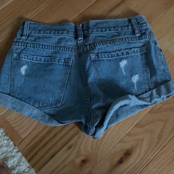 lulus jean shorts! - Picture 2 of 3